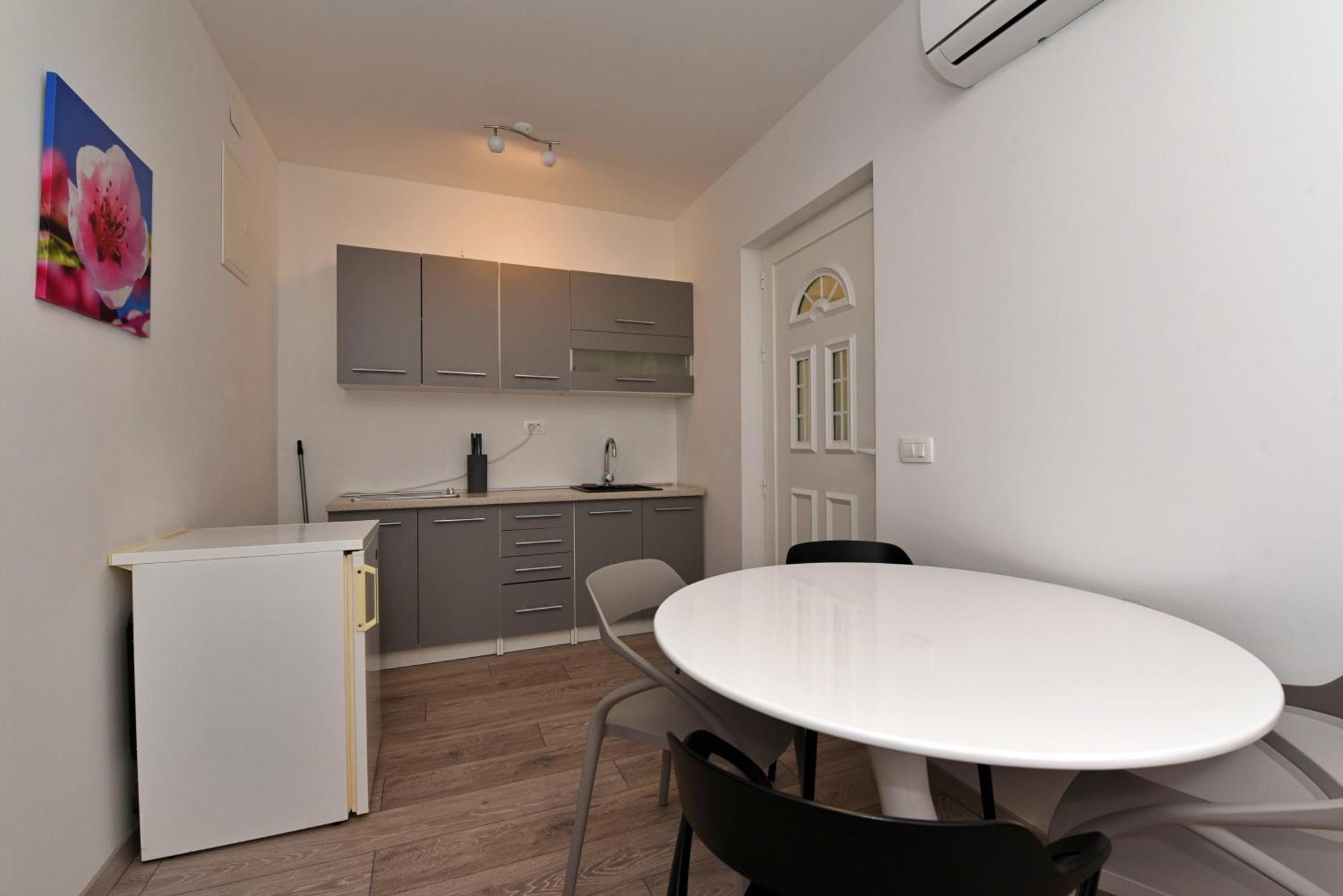 Aqua Apartments Omiš Εξωτερικό φωτογραφία